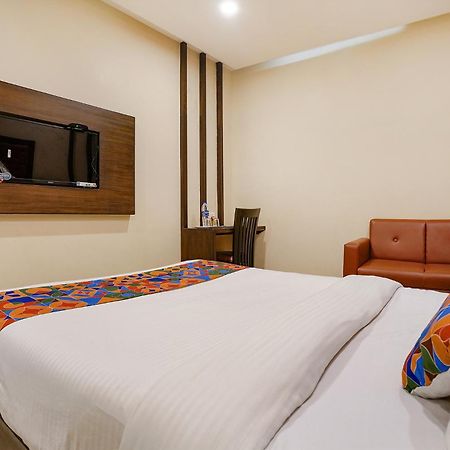 Fabhotel Vertigo Suites - Nr Bkc Mumbai Exterior foto