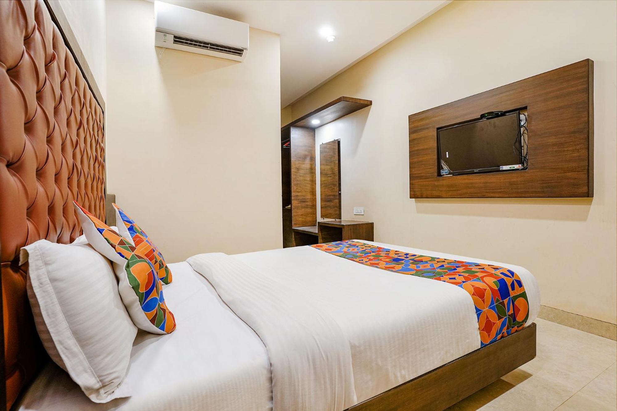 Fabhotel Vertigo Suites - Nr Bkc Mumbai Exterior foto