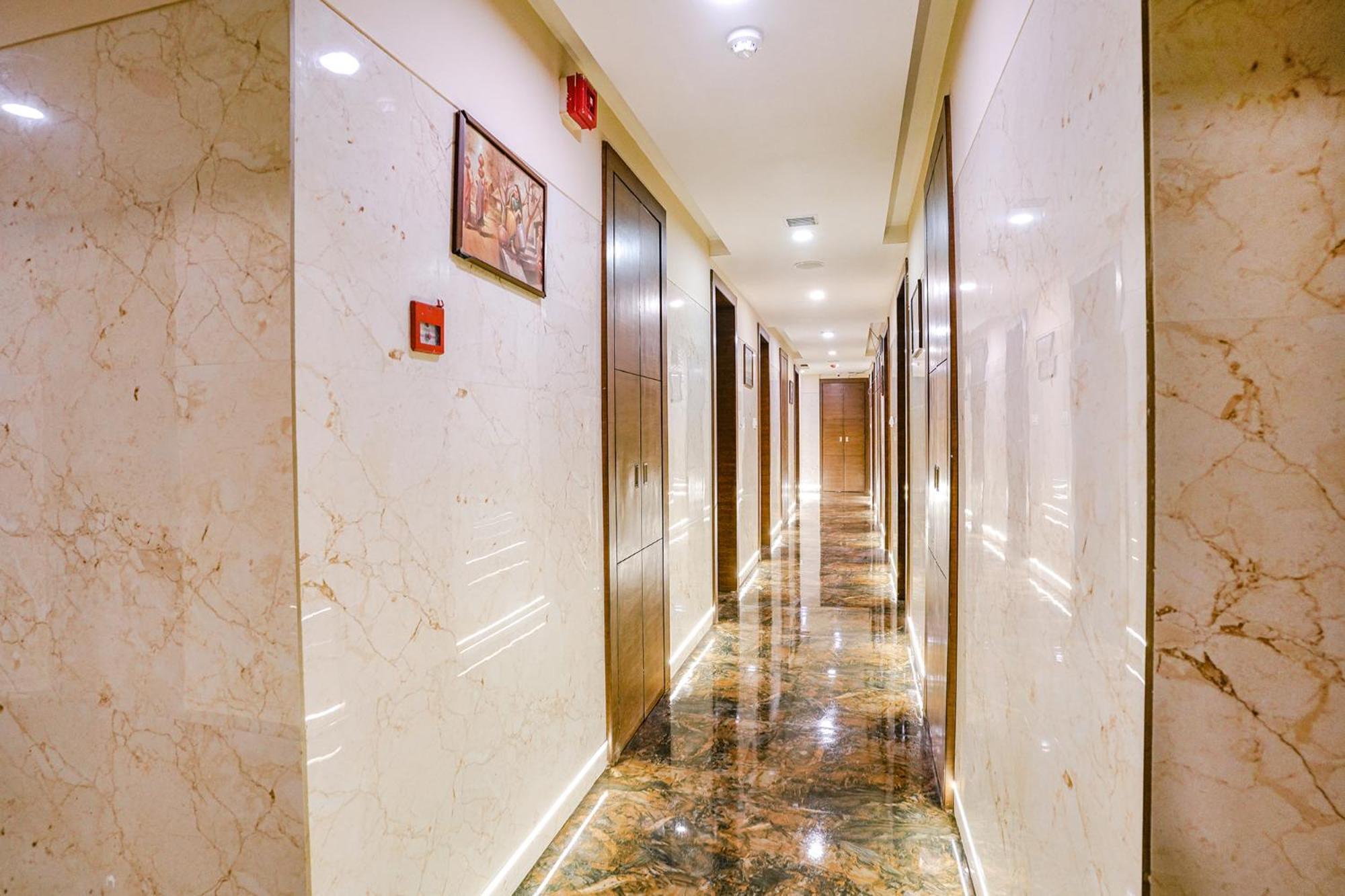Fabhotel Vertigo Suites - Nr Bkc Mumbai Exterior foto